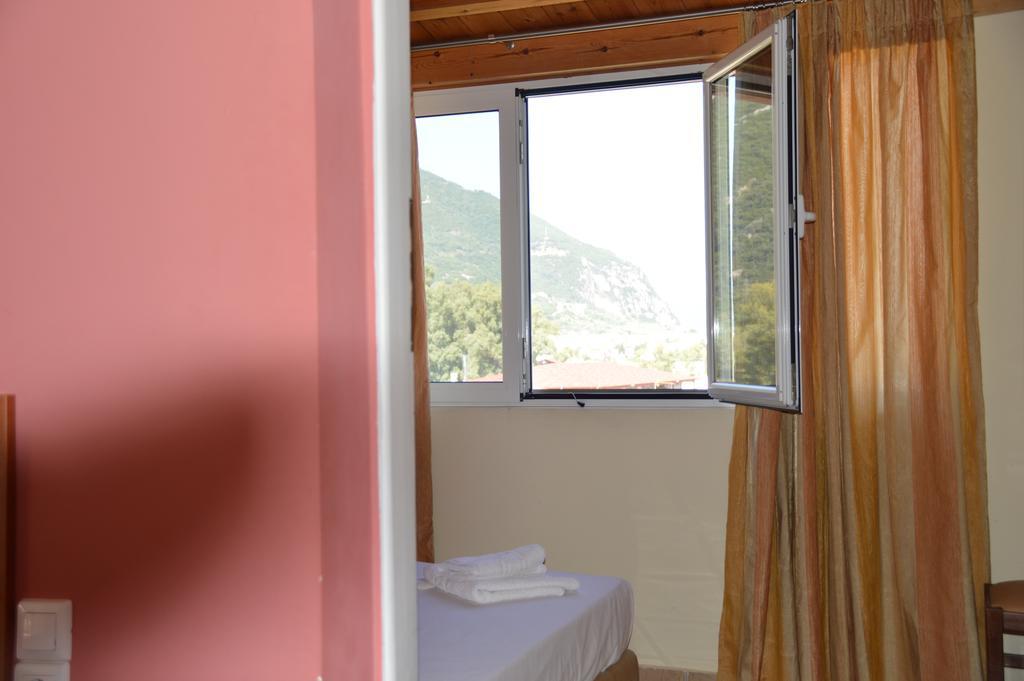 Marvi Hotel Kamena Vourla Dış mekan fotoğraf