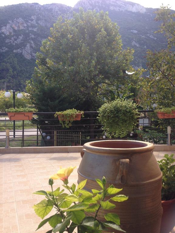 Marvi Hotel Kamena Vourla Dış mekan fotoğraf